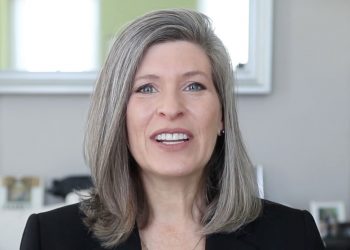 Ernst Encourages Iowans to Reflect on Their Blessings, Find Their Gratitude