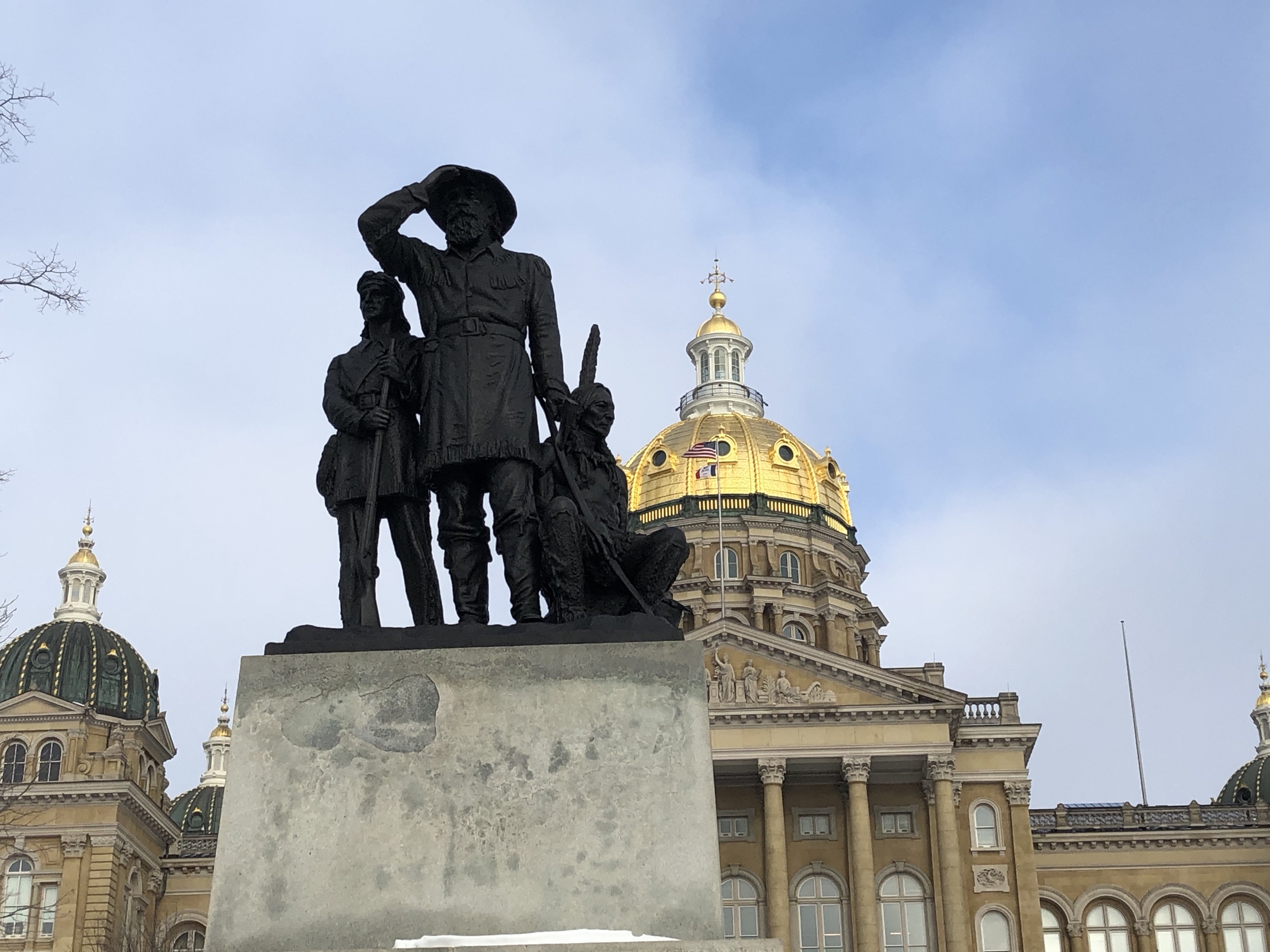 Iowa Senate bill prohibiting sexually explicit material in schools advances The Iowa Torch
