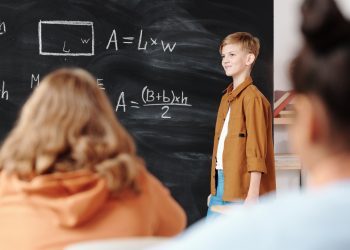 Iowa’s School Funding Bill Heads to Governor Reynolds’ Desk