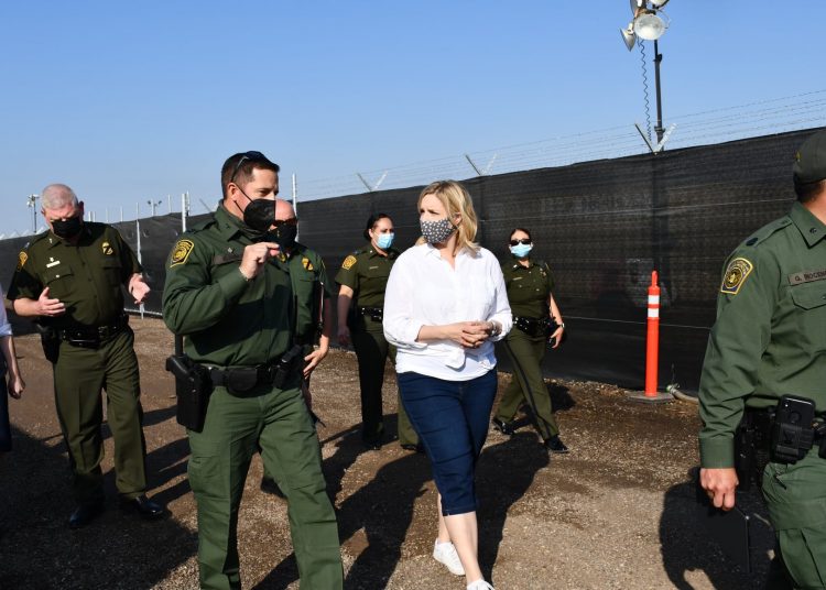 Hinson Describes Crisis at Southern Border