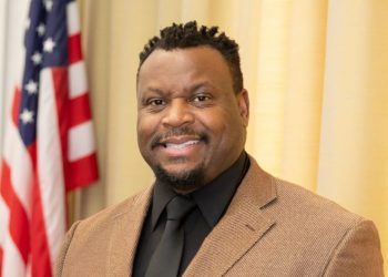 Iowa City Mayor Lifts City’s Mask Mandate