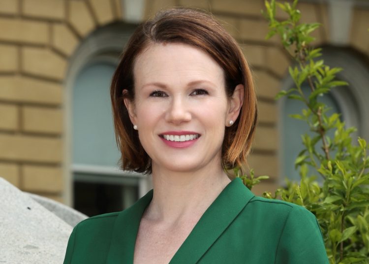 Iowa Dept. of Public Health Says Schools Should Treat COVID-19 Like Other Childhood Diseases