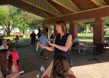 (Video) Cindy Axne’s Town Hall in West Des Moines