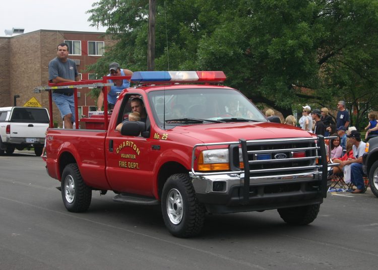 Axne Announces Bipartisan Bill to Expand Affordable Housing for Volunteer First Responders