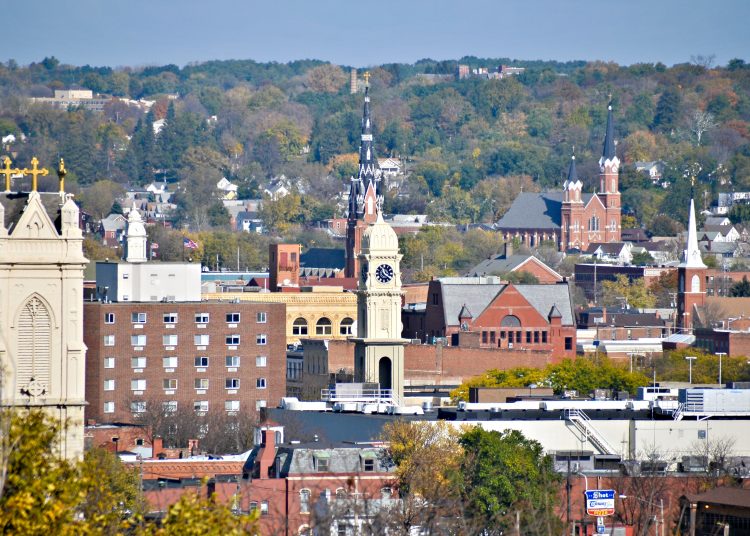 Dubuque Retains Metropolitan Status