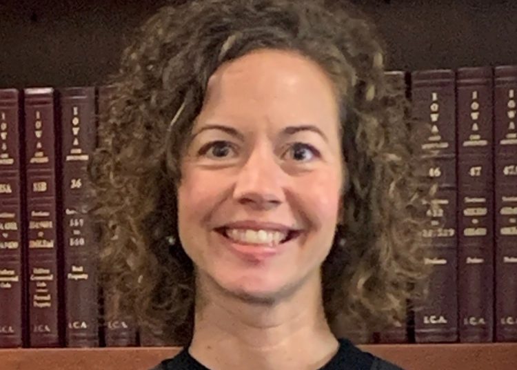 Reynolds Appoints Badding to Iowa Court of Appeals