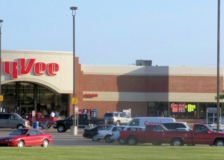 Iowa Businesses Consider COVID-19 Vaccine Mandates