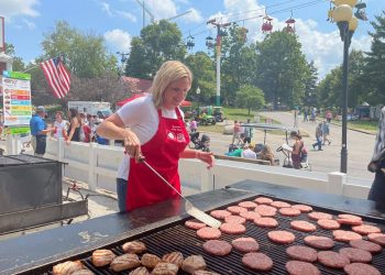 Hinson Introduces EATS Act in U.S. House