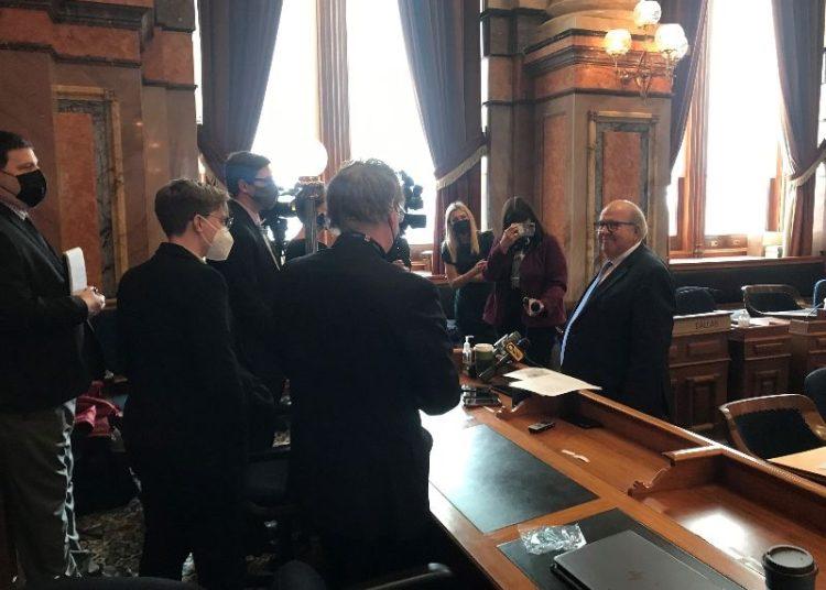 Mohr Files Legislation Making Retirement Income Tax-Free in Iowa House
