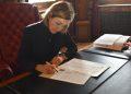 Reynolds signs executive order directing administrative rulemaking moratorium and review