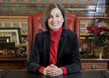 Reynolds releases Christmas message to Iowans